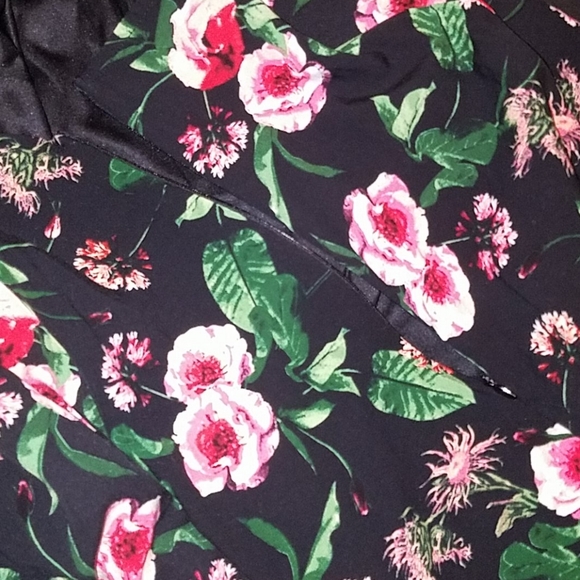 ❤️Firm Price❤️ Vintage V-neck Floral-print Casual Dress - Picture 7 of 15